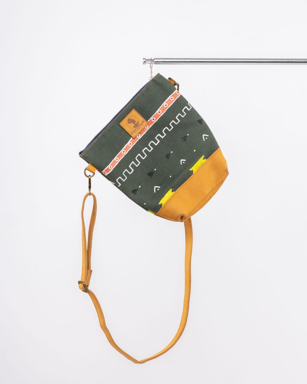 Tsavo crossbody