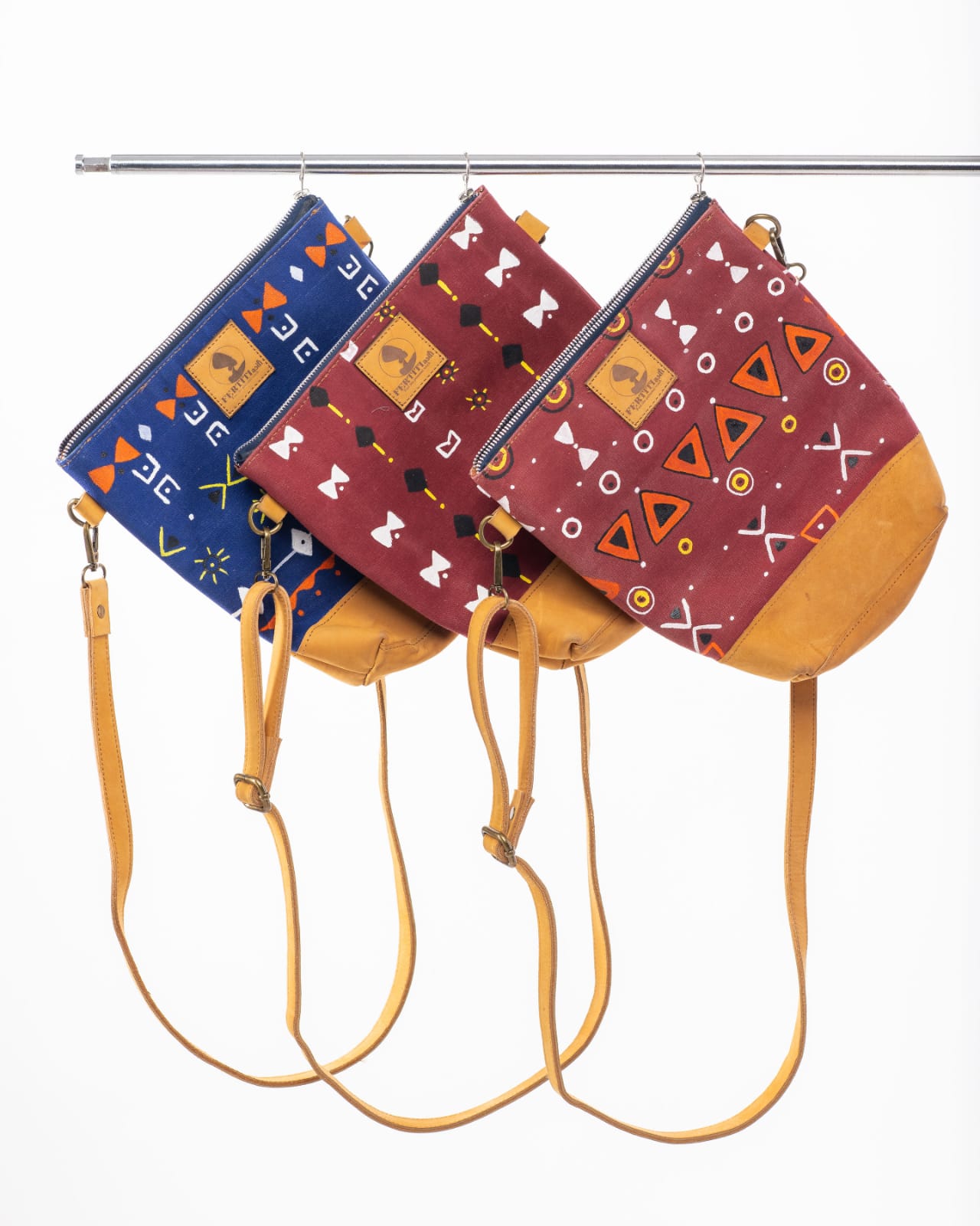 Nyali Crossbody